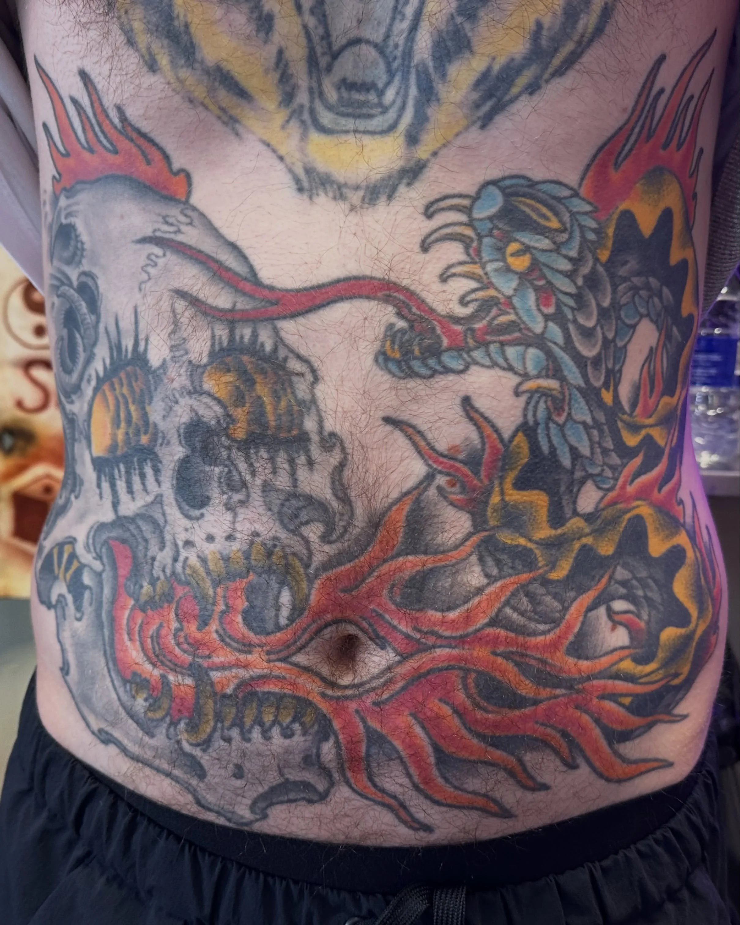 Healed on @tattoosbyras 
Tattooed 12-14 years ago

#stomachtattoo #healedtattoos #tattoos #tattooartists