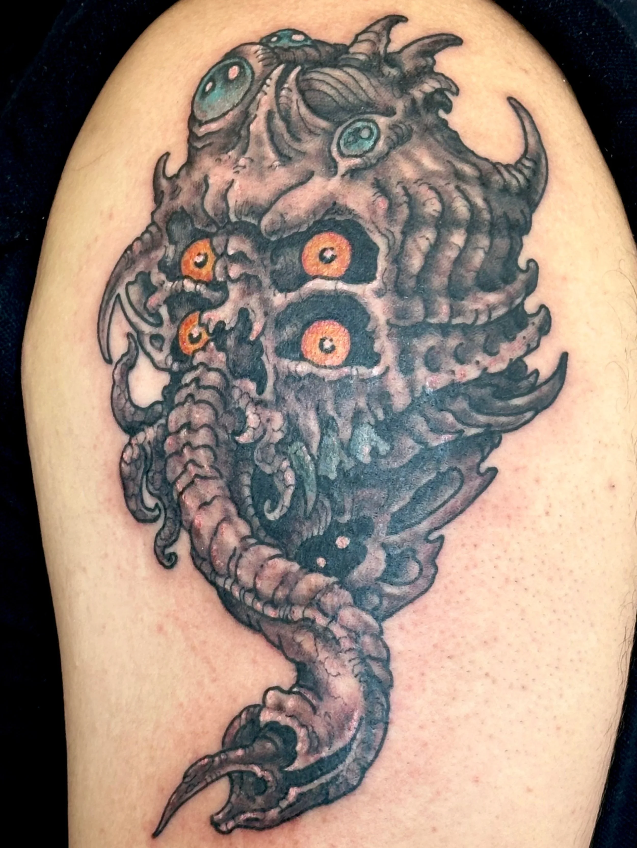 Booking appointments for November and December at @greenpointtattooco ☎️ To book, call the shop 718-349-2025 or click the booking link in my bio. 

#tattoo #biomech #nyctattooartist #brooklyn #greenpoint
