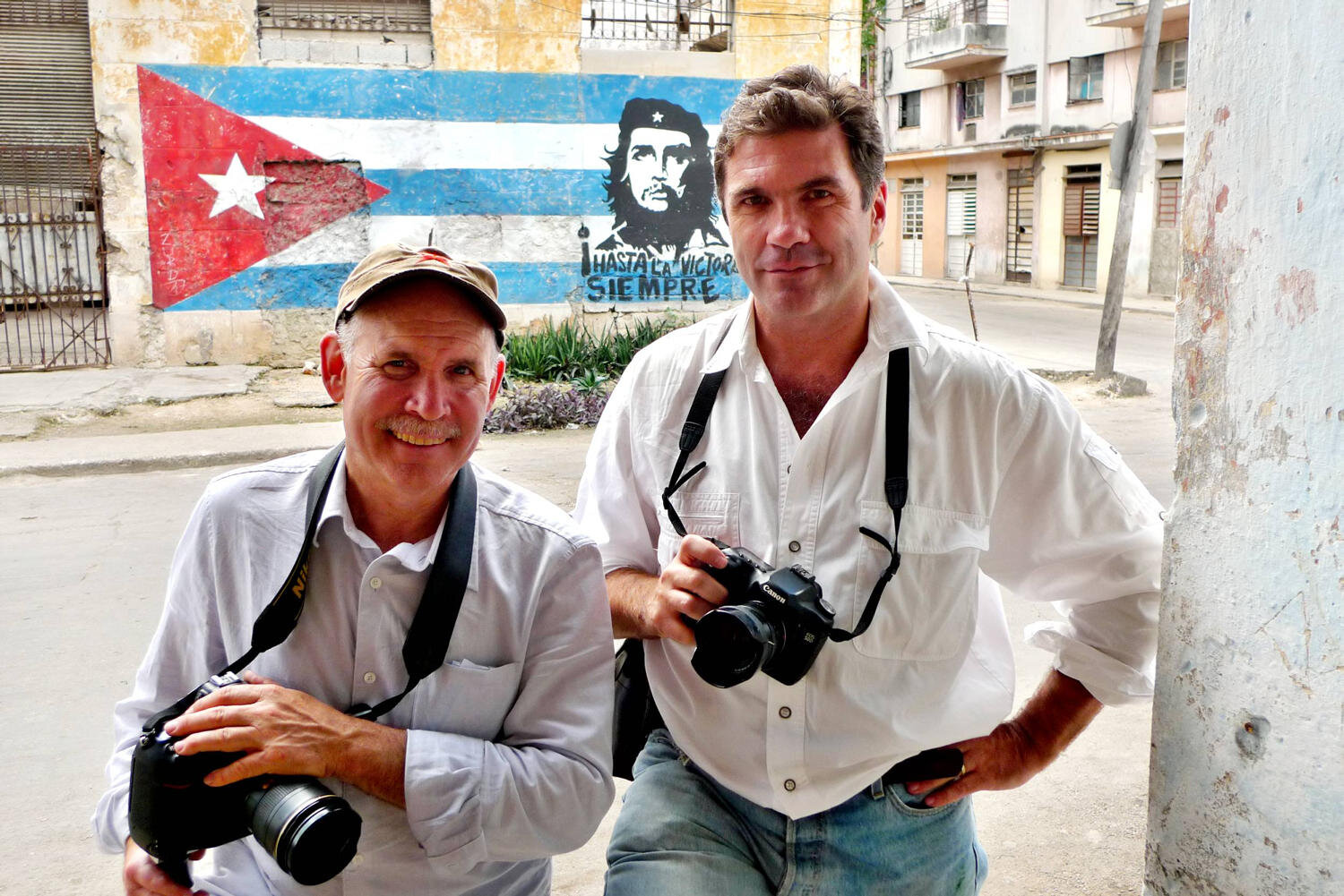  With Steve McCurry, Magnum, in Old Havana, 2010. 