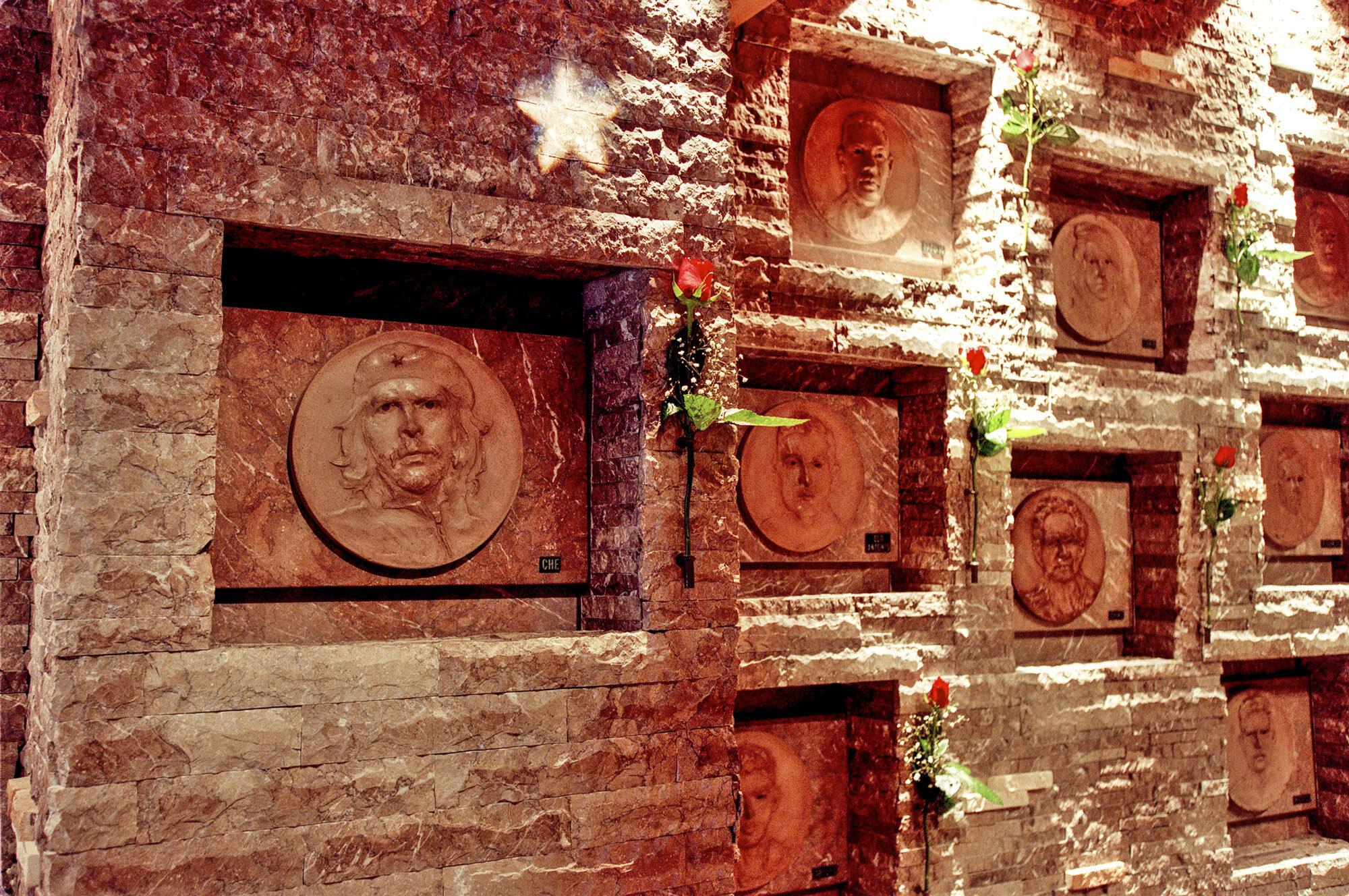  The remains of Che Guevara's and fellow guerilleros in the Santa Clara mausoleum 