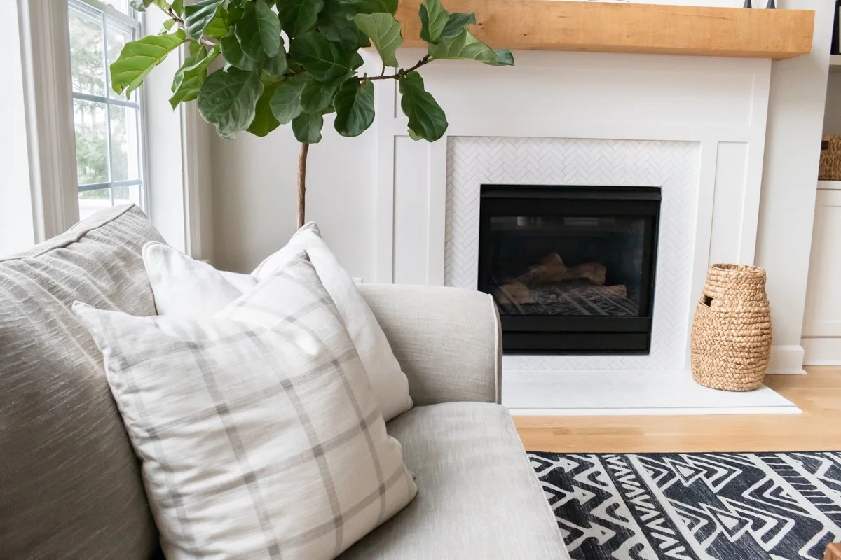 Living_Room-3 2.jpg