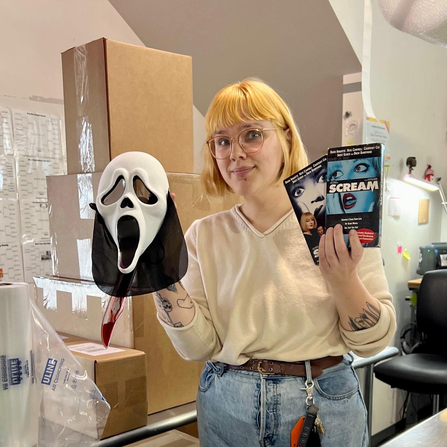 &ldquo;What&rsquo;s your favorite scary movie?&rdquo;
I went to work today as Casey and snuck around as Ghostface when people weren&rsquo;t paying attention! 
Thanks to my wonderful friend @mrsvandervyver bleached my hair yesterday for the final touc