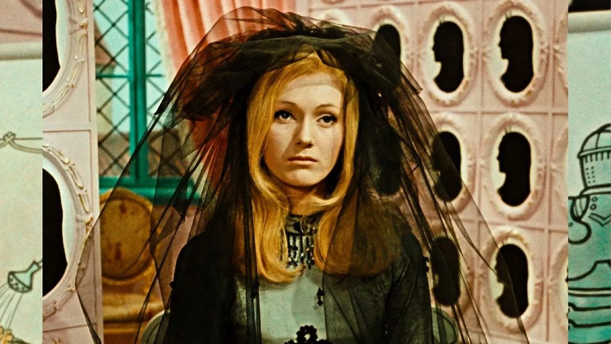 The Terribly Sad Princess // Eastern Bloc Party vol IV