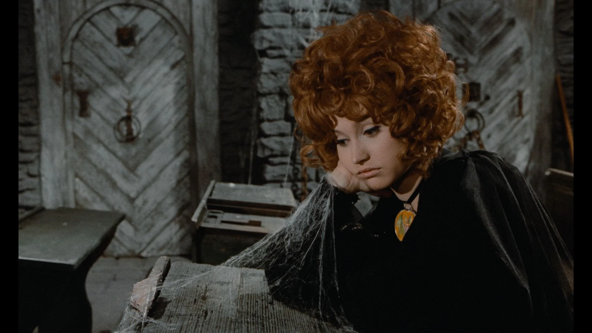 The Girl on the Broomstick 01.jpg