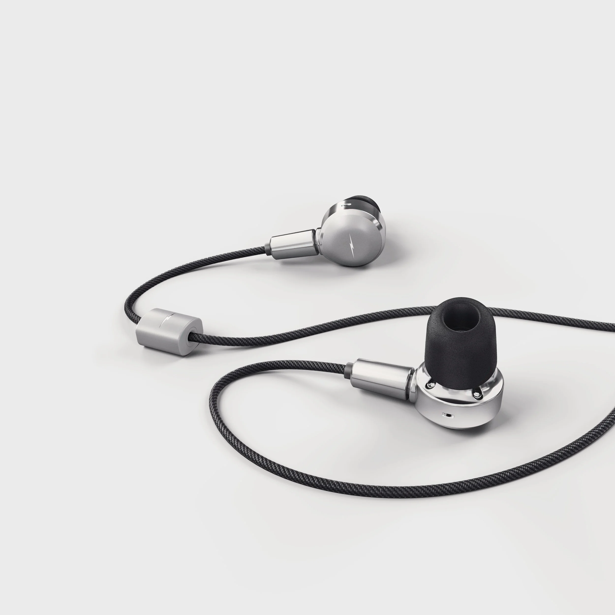 S080_DYNAMIC_IN_EAR_SPACE_GREY_PVD_PERSPECTIVE_W5_F_LAYERED_RGB.jpg