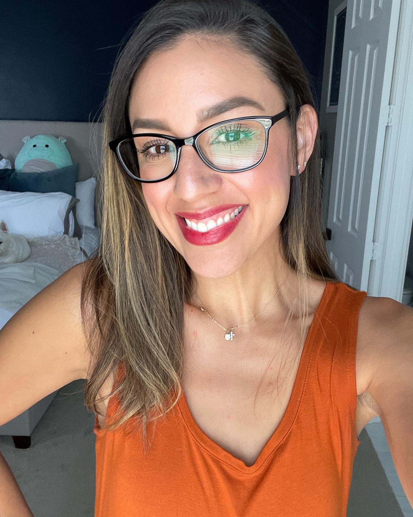 Hi! Hello! Happy Monday! Can you guys do me a favor and please remind me to wear my glasses🤓? I can remind you about something if you&rsquo;d like too! Let&rsquo;s be accountability buddies 😂👯&zwj;♀️! I&rsquo;ll tell you a funny story about this o