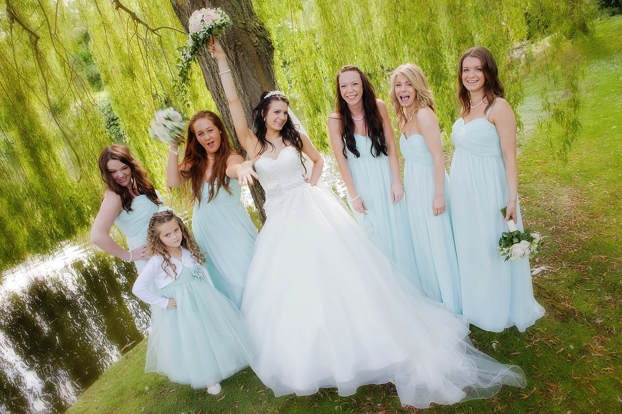 How not to ruin your wedding photos 3.jpg