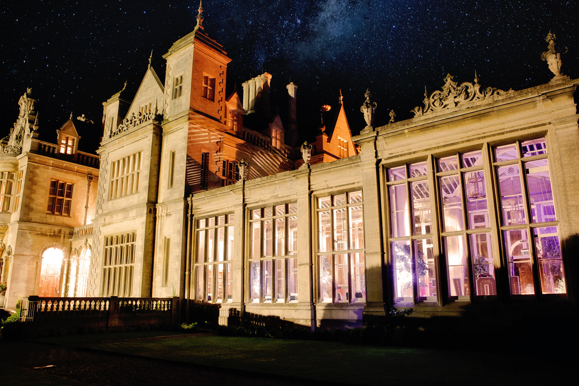 wedding at stoke rochford hall (29).jpg