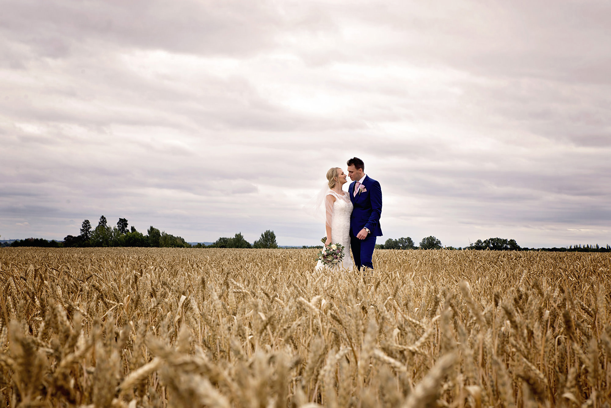 Bassmead-manor-barns-wedding-photos (38).jpg