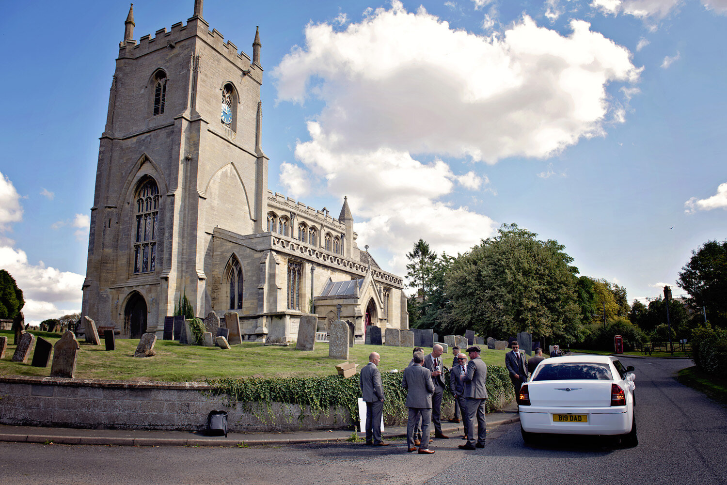 wedding photos at Irnham Hall (10).jpg