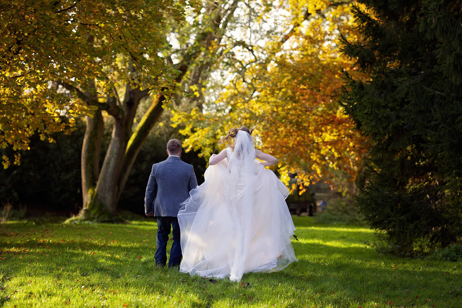 wild west wedding bassmead manor barns (98).jpg