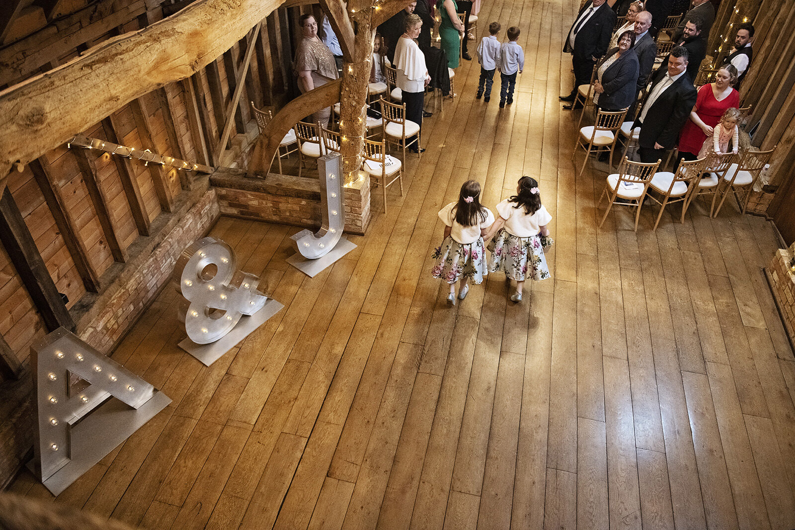 Barn wedding cambridgeshire (39).jpg