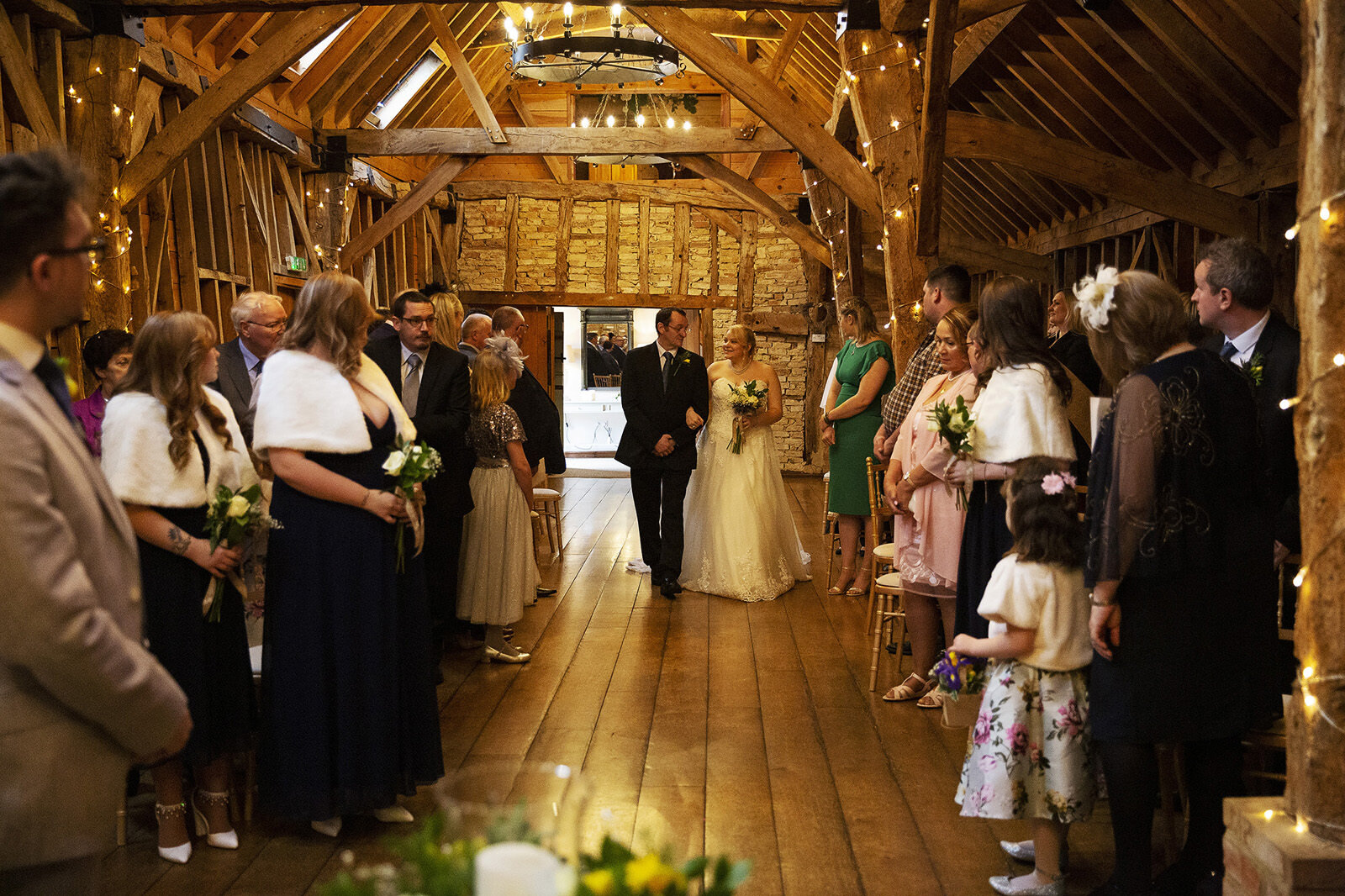 Barn wedding cambridgeshire (40).jpg