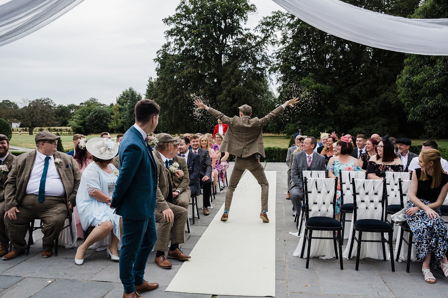 Best man does a confetti dance