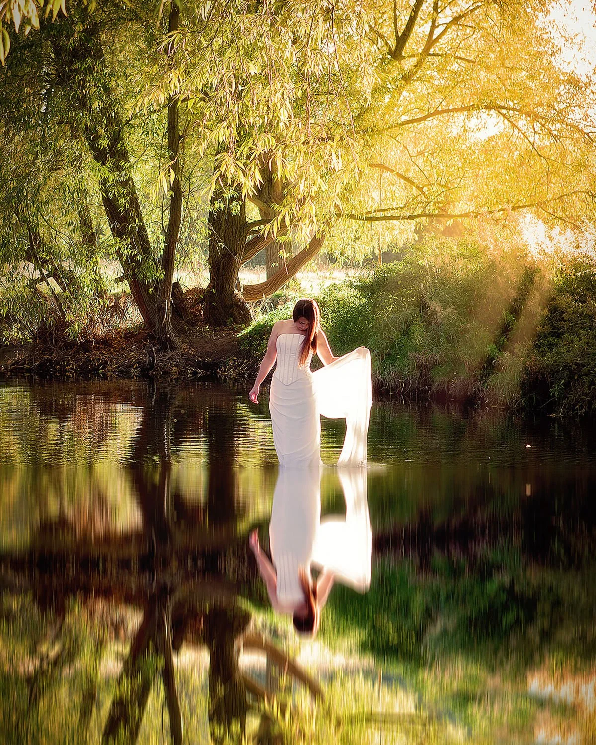 Trash the dress wedding photos Cambridgeshire 11.jpg