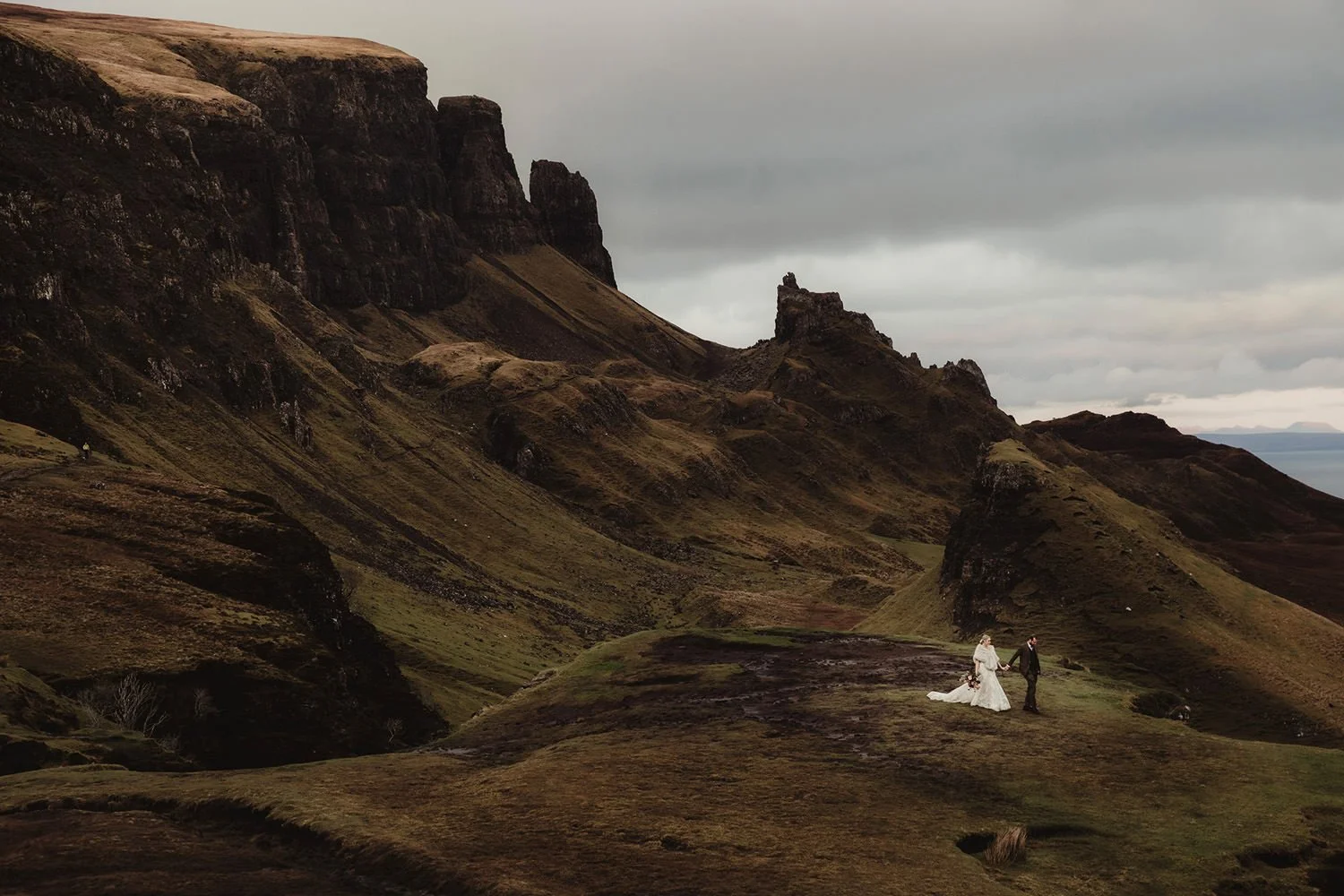Isle of Skye elopement at Quiraing
