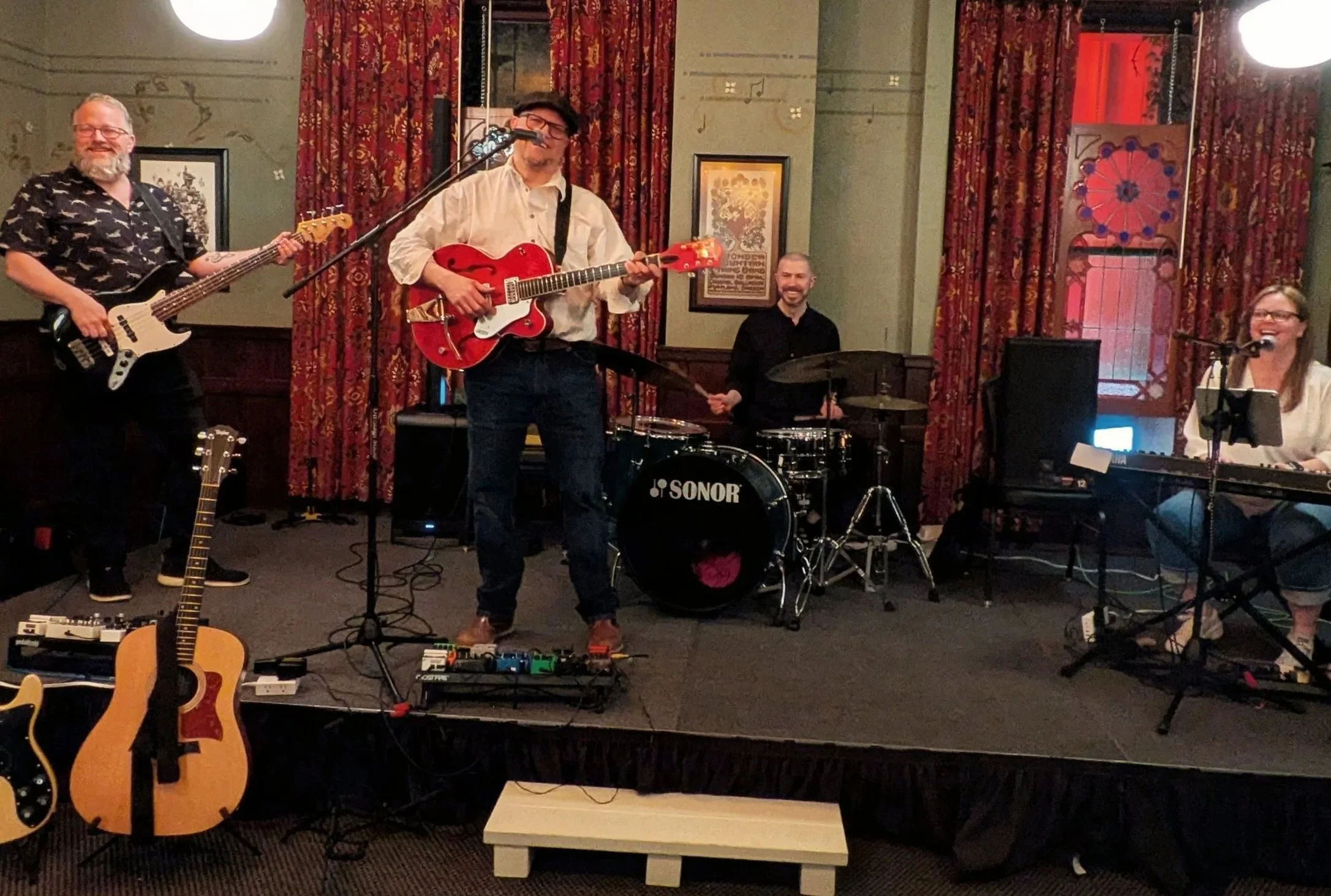 "Pardon My French" Show, with the band, in Gresham