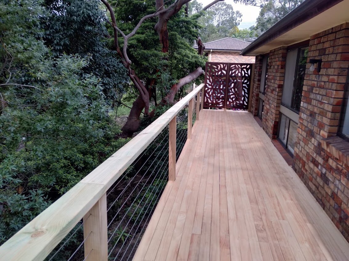 Treated pine deck with screen panels (1).jpg