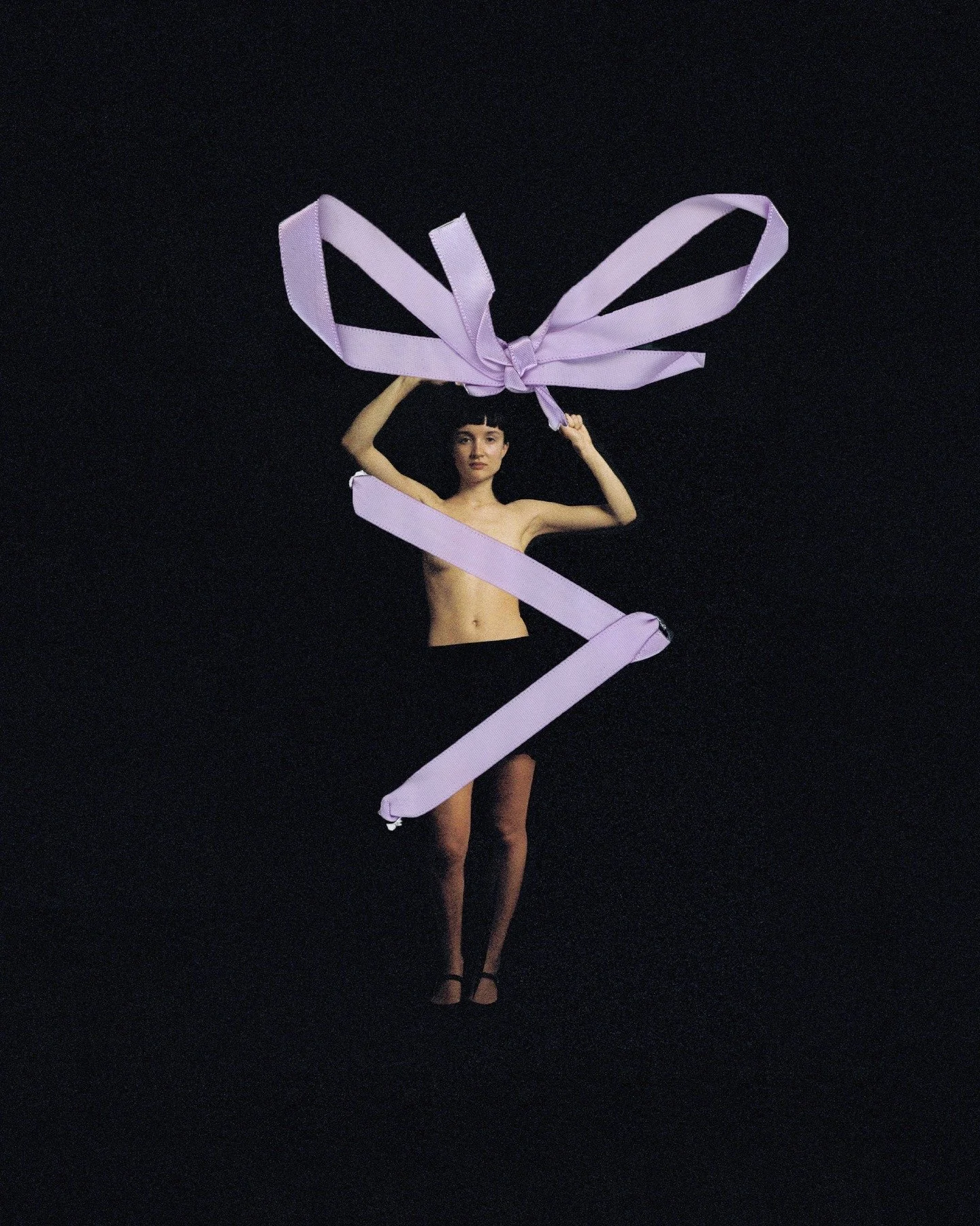 One of our exposed eyes contributors from issue nine @cal_fos ⭐️ His practice brings bold colours and tangible elements to his already incredibly beautiful work. 

Flick through it for real in WHICH WAY NOW available online now 🎀