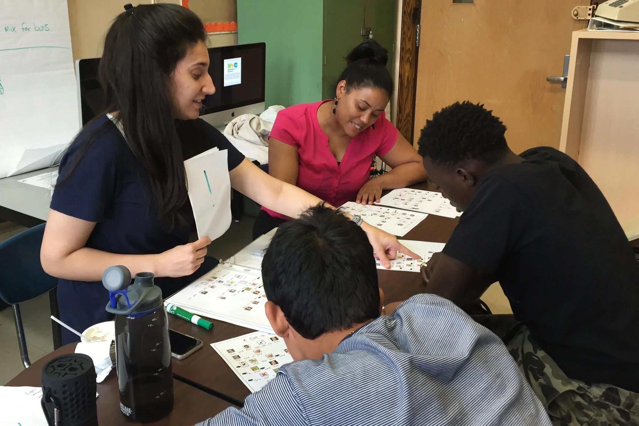 Ángelo continued to come to reading classes up until the start of the new school year, knowing he would receive no academic credit for his attendance
