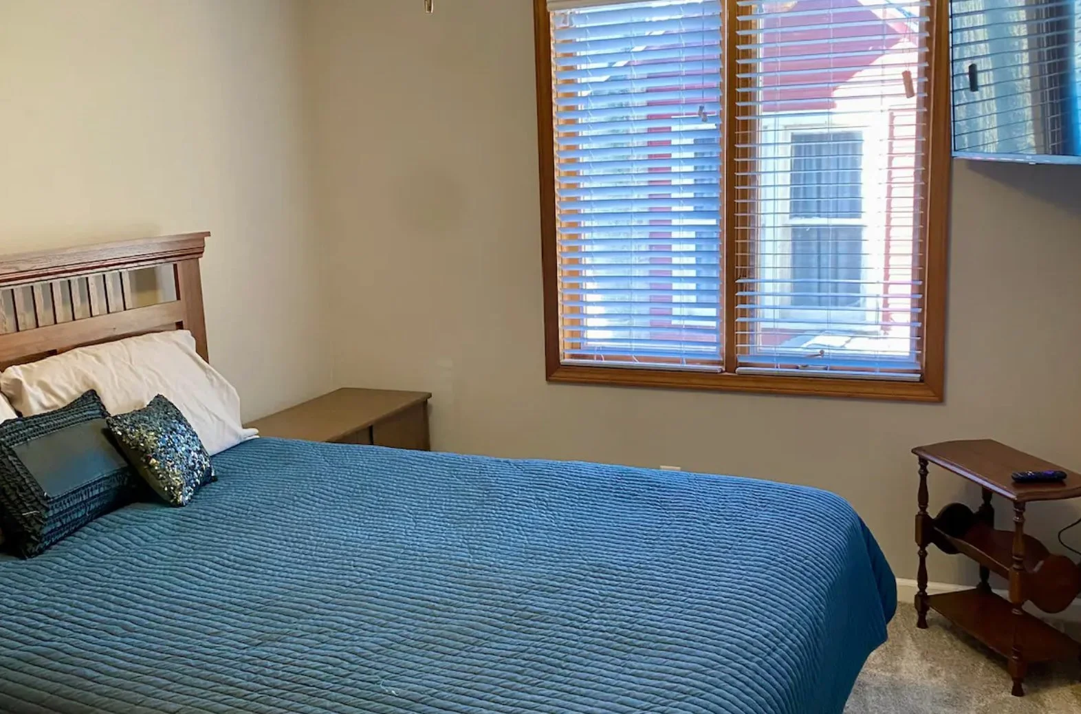 Queen Bedroom 3