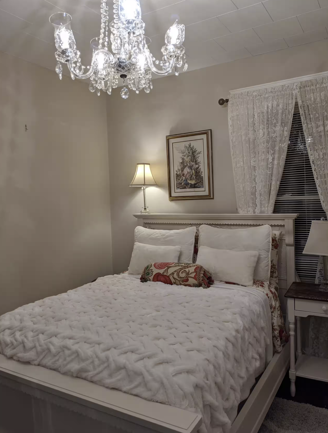 Queen Bedroom 2