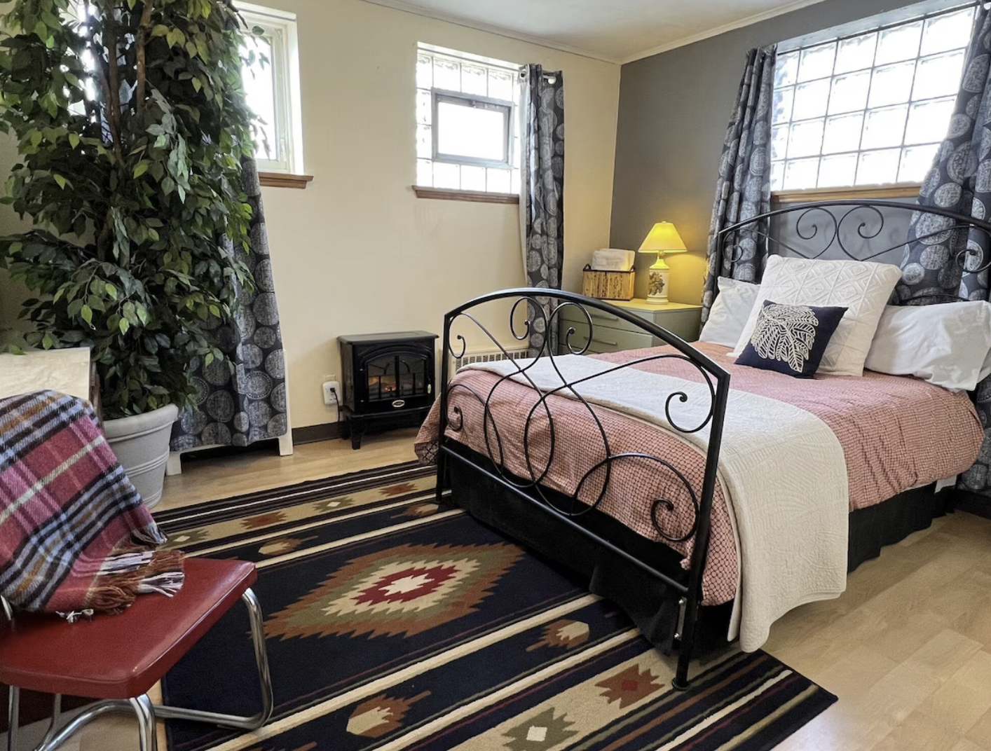 Maple Bedroom Full