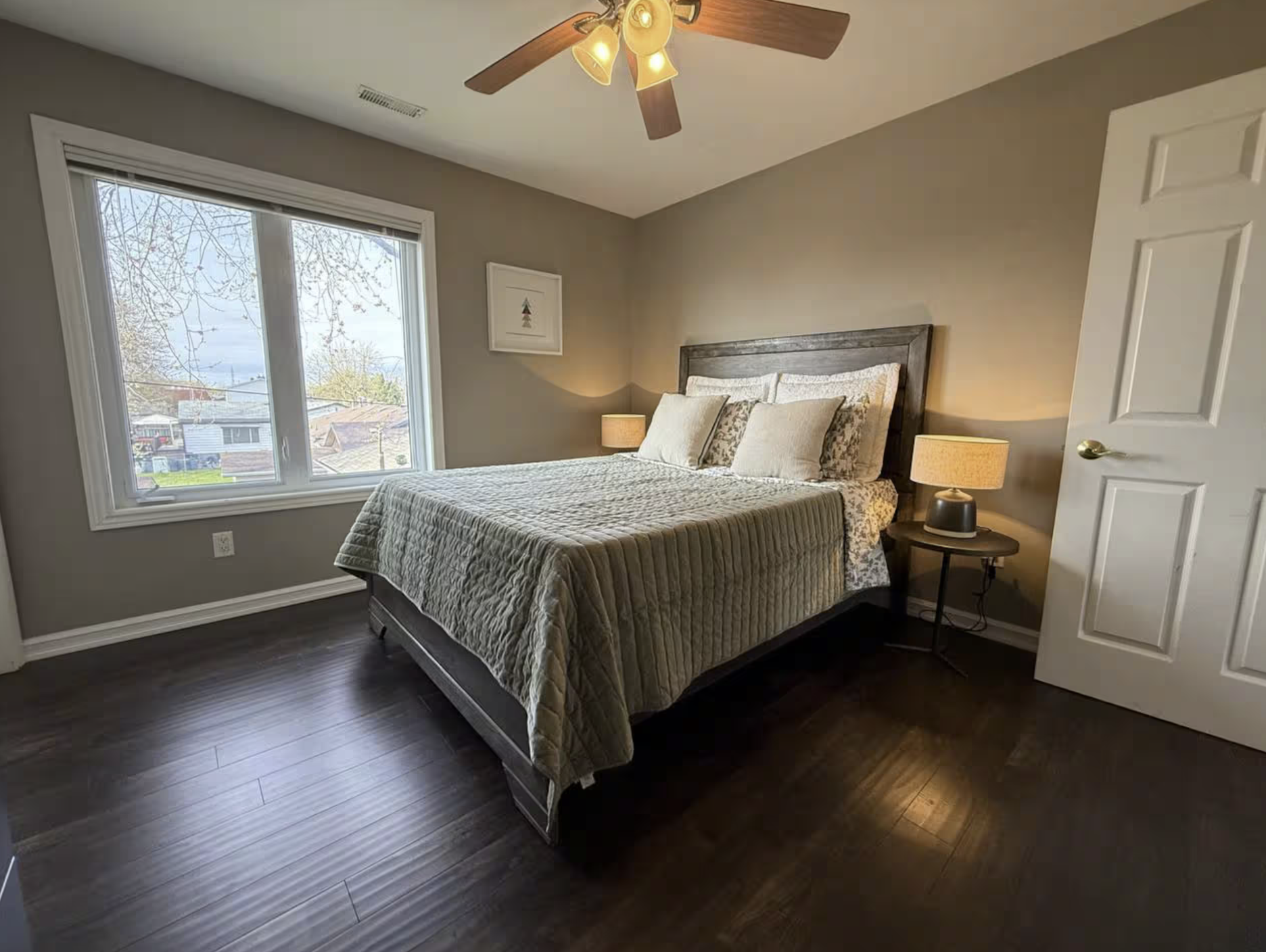 Bedroom 3 Queen