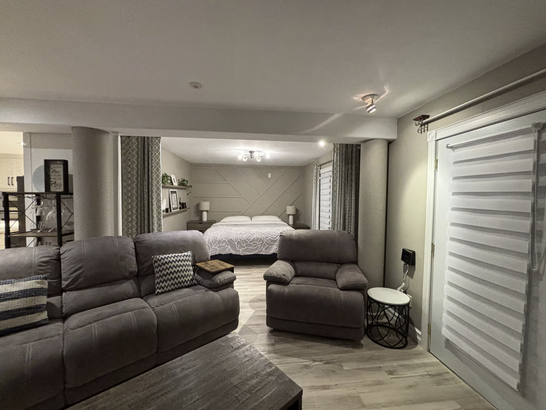 Family Room showing exposure for Bedroom 5