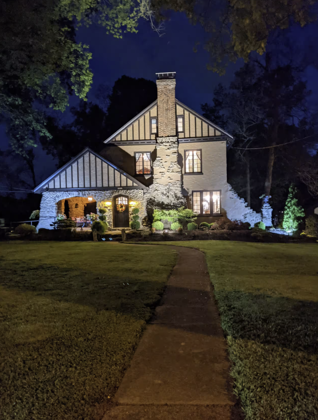 Tudor House in Cincinnati 5 BR, 5 beds, 3 bath, $256, $51 each