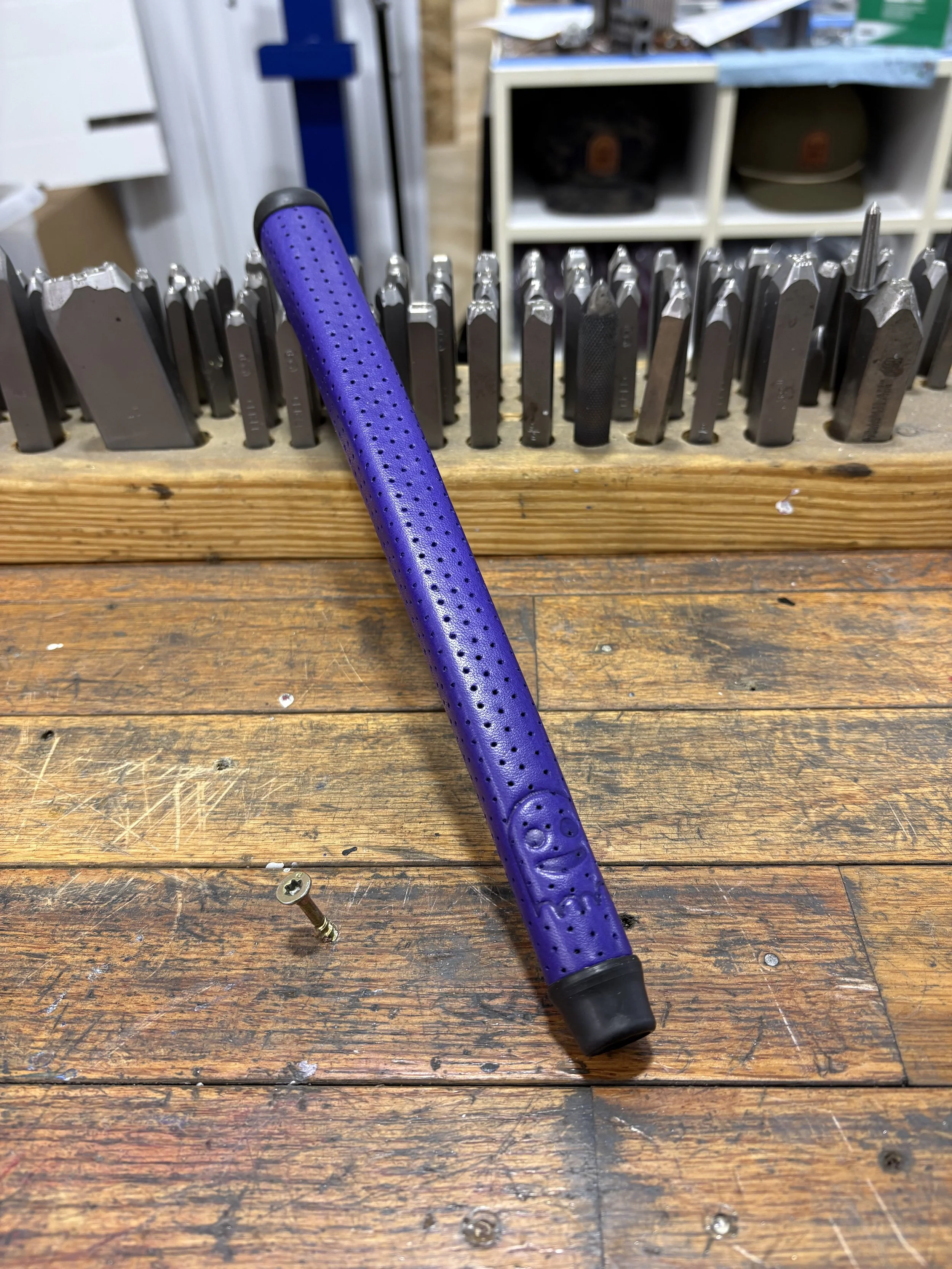 The Grip Master - Purple