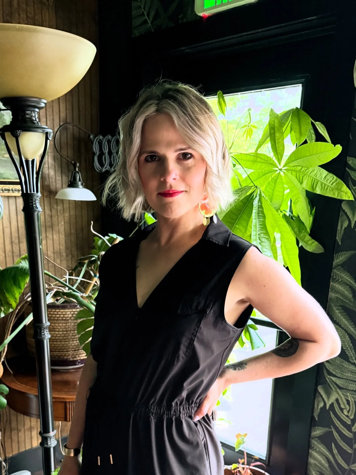 Astrology on my brain, all day, everyday 🧡
As my Sun year came to a close, I finally carved out the space to sift through hundreds of generous reviews written by my clients over the past several years. I&rsquo;m truly touched, both by the generosity