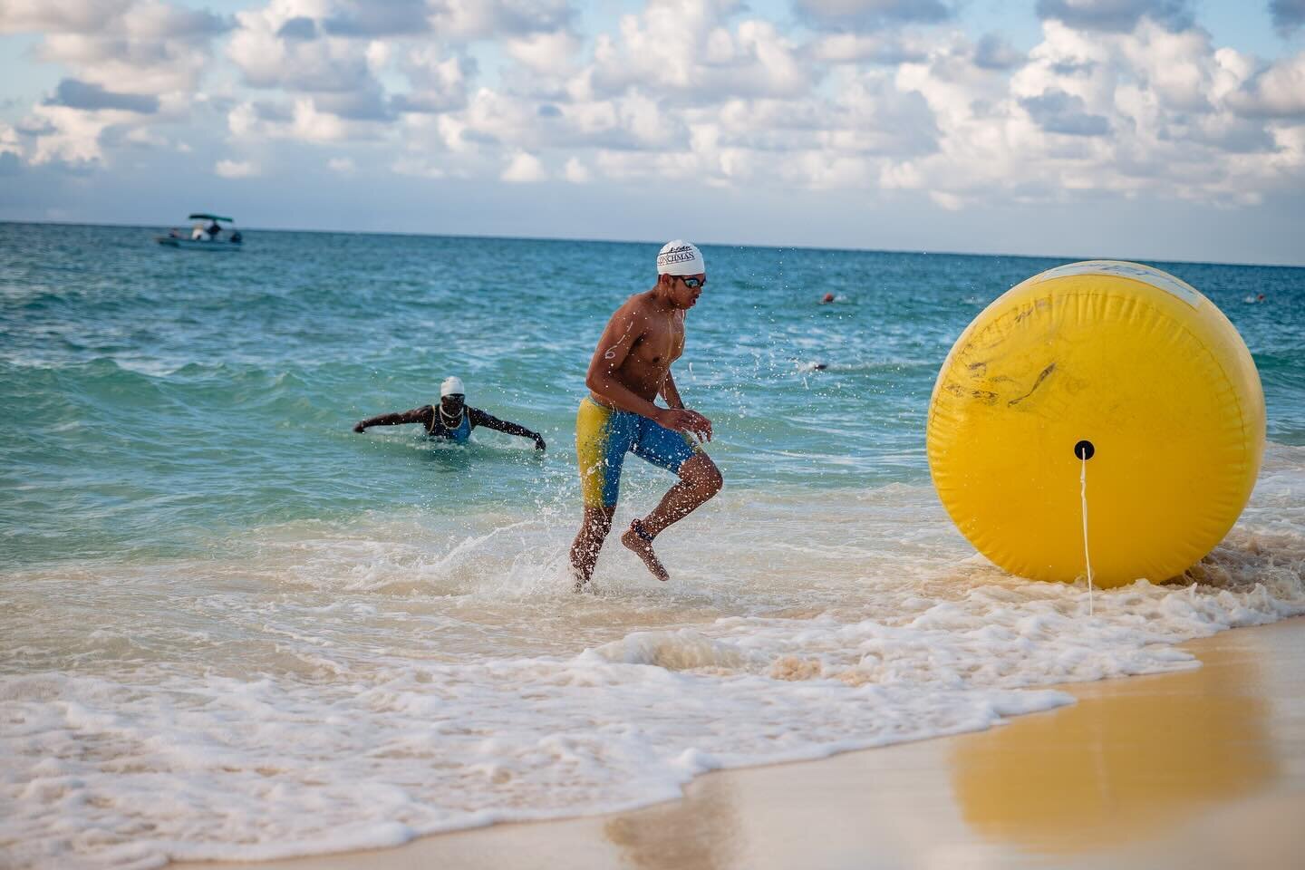 Officially less than a week away!

Reminder: Registration closes November 1, and must be done online via the link in bio. 

Come join us on November 4th at Taino Beach!

🏊🏼&zwj;♀️🚴🏾&zwj;♂️🏃🏼
#conchman #conchmantriathlon 
#triathlon #bahamas #co