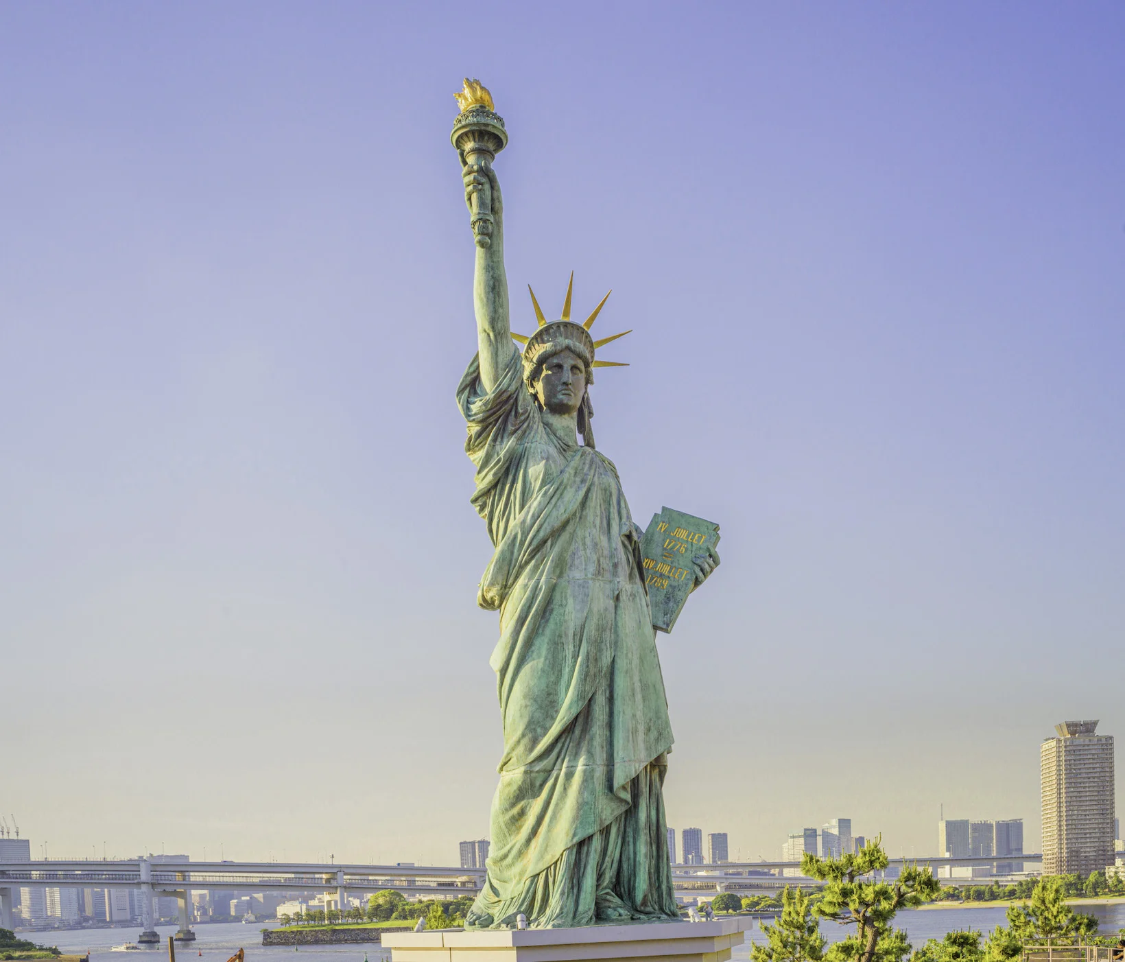 Statue of Liberty In Tokyo, Japan — DaisyCode
