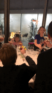Chapter 4 | Where to Eat After a Prada Show?