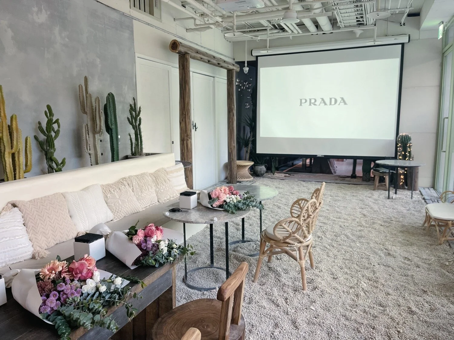 Prada 花園花藝課程｜SS22 線上邀請函