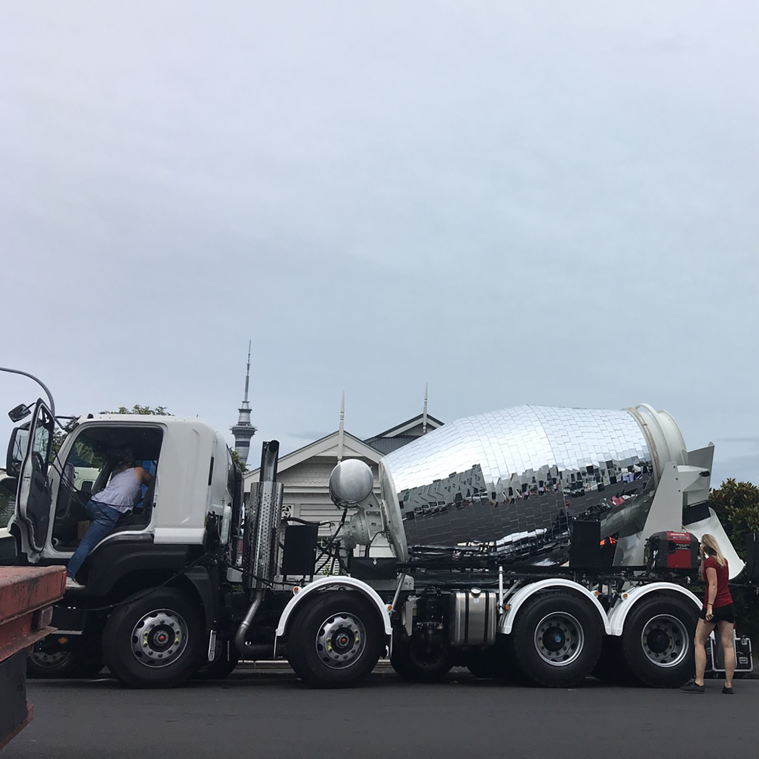   2018  mirror ball concrete mixer 