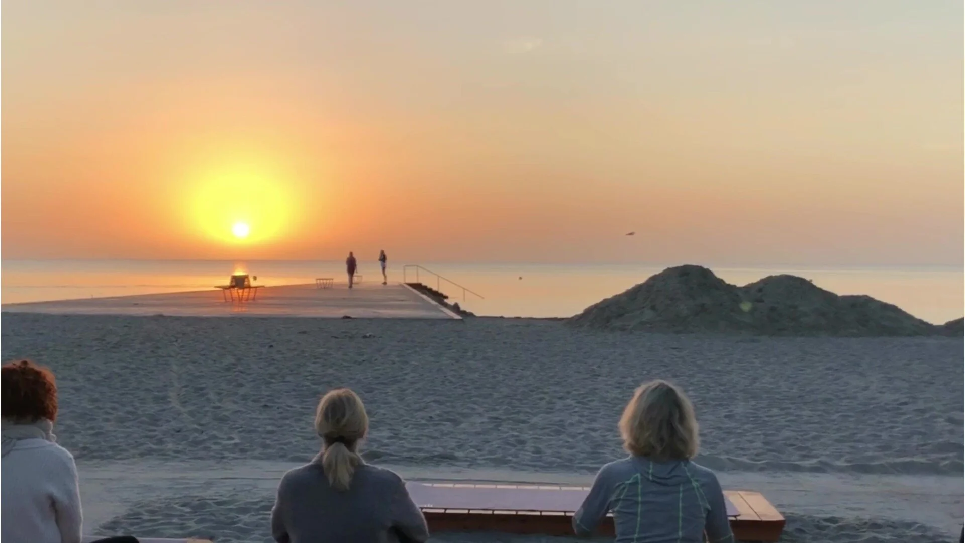 Morgenyoga på Bellevue strand