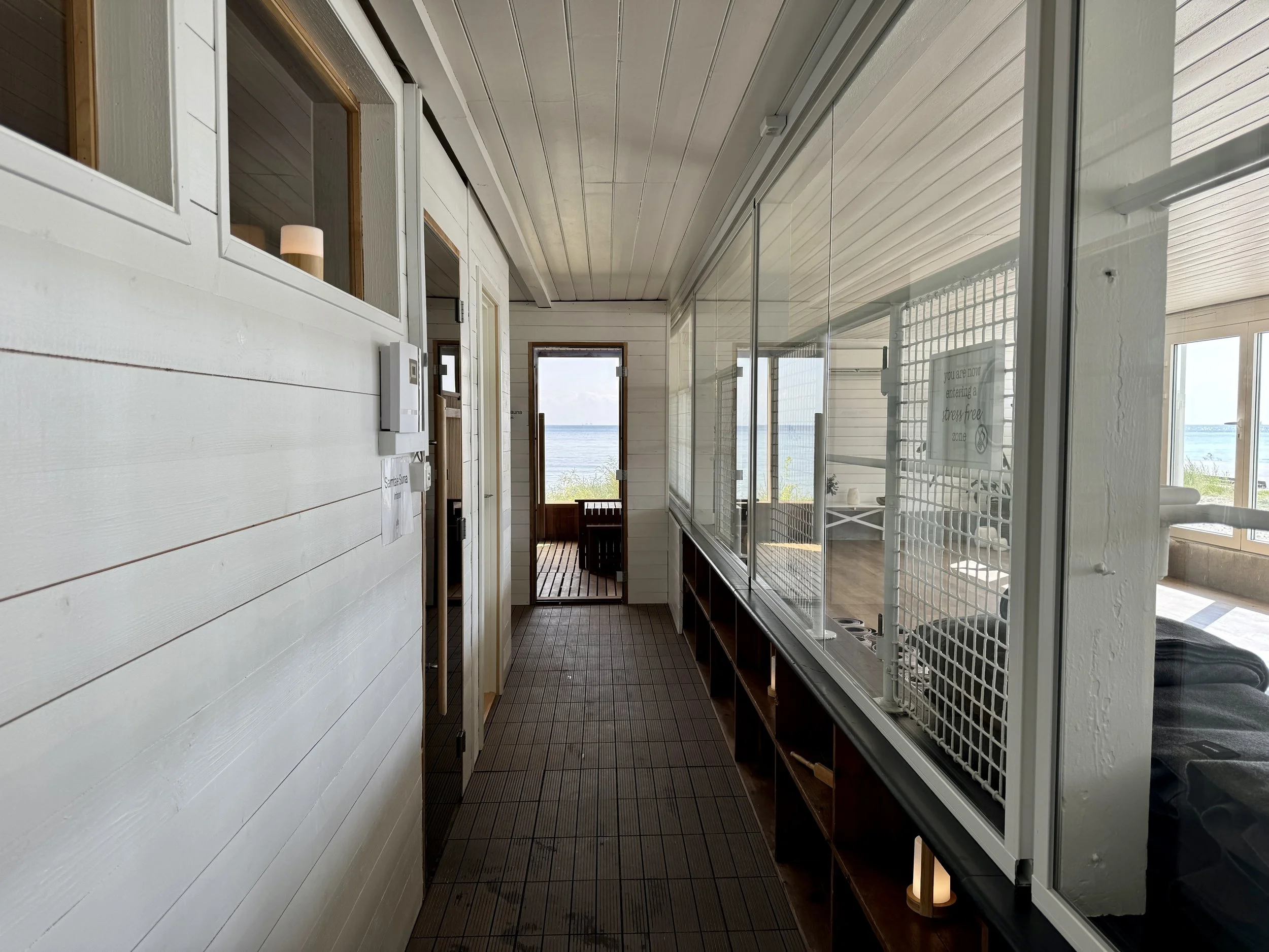 Temple Sea Bath_gang_1_lille.jpg