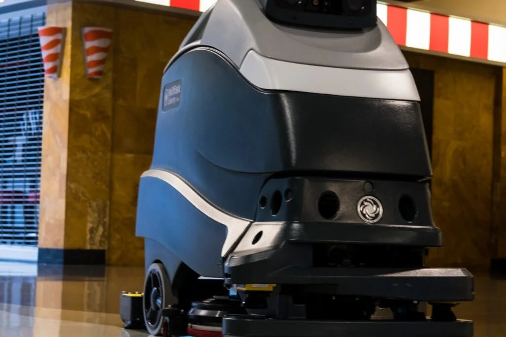 Pittsburgh Airport starts using autonomous robots with UV light to kill germs