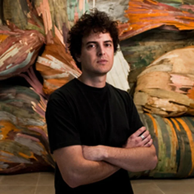 Henrique Oliveira.jpg