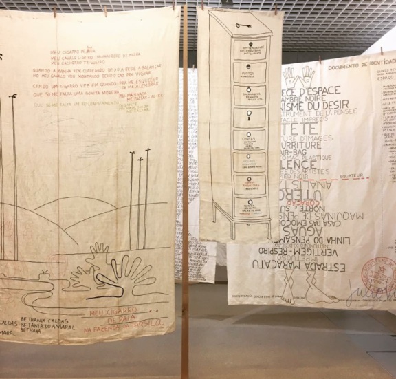Vue de l’installation “Étendoir d’émotions”, Julio Villani.