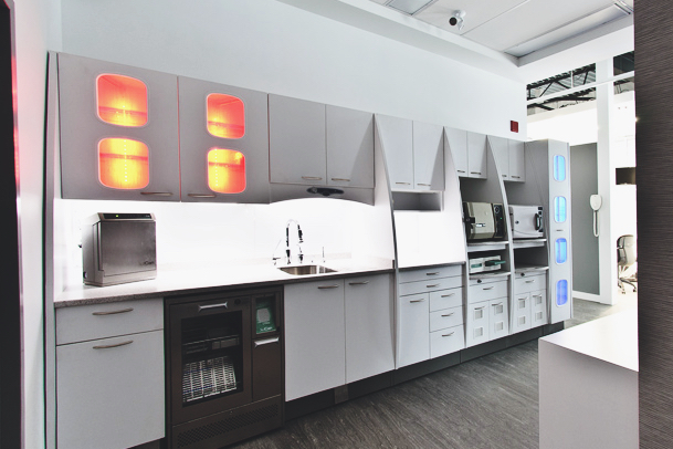 Picture of the sterilization room in the lab.