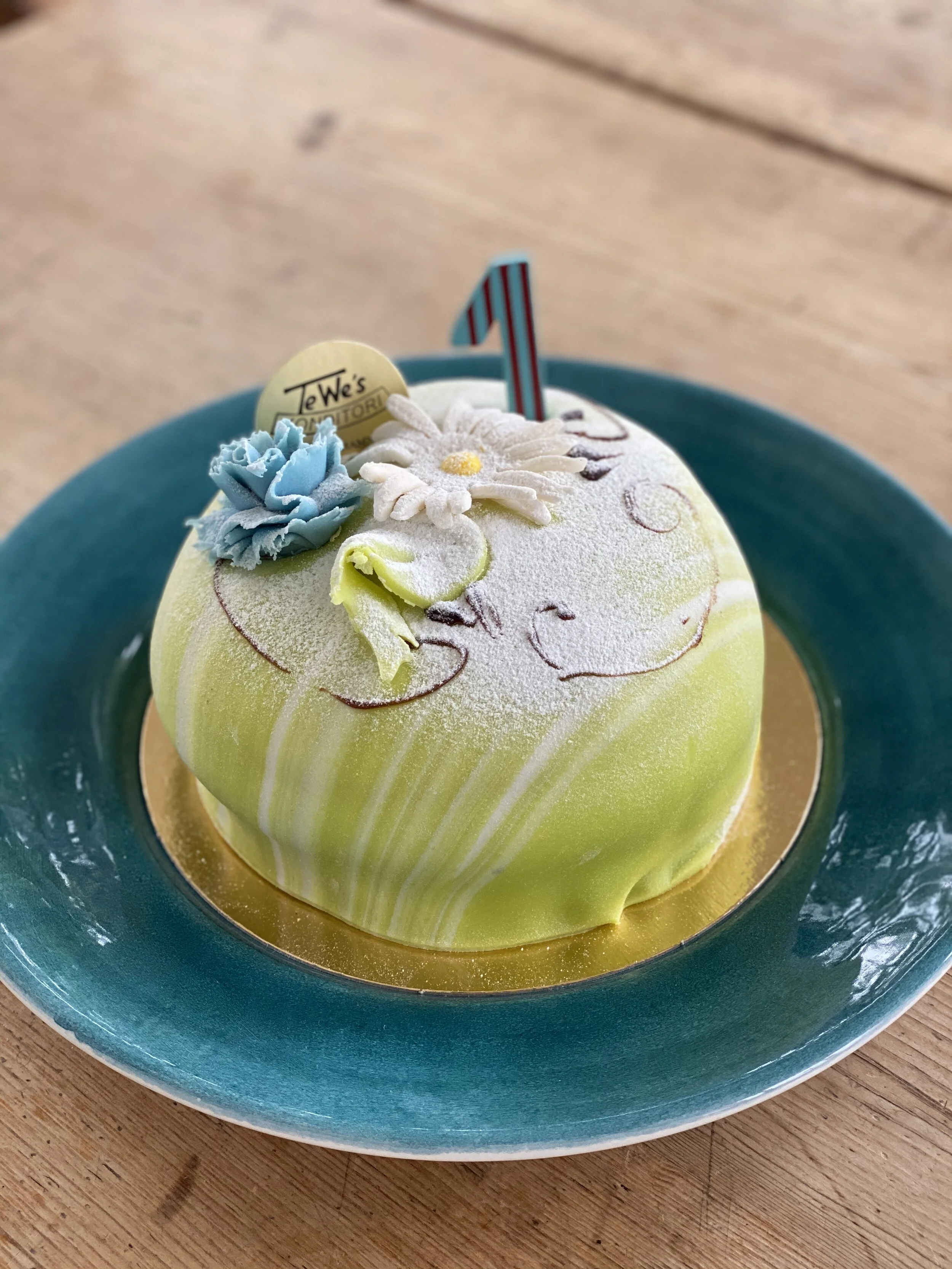 Askne Kommunikation fyller 1 år