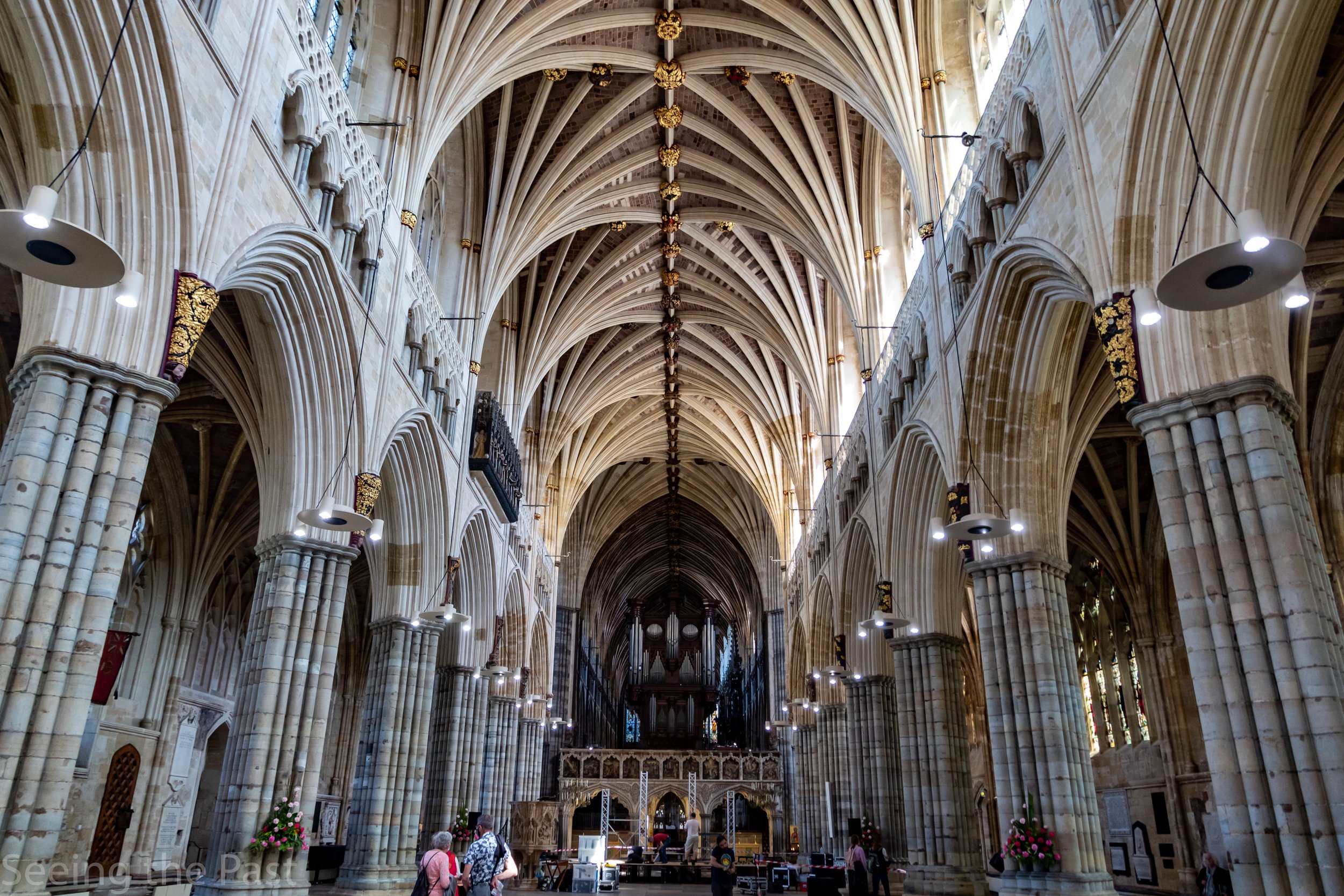 he equivocado fuga de la prisión Jugar con Exeter Cathedral; acknowledged as the most complete example of "Decorated  Gothic" architecture with the longest continuous medieval stone vault in  the world with stunning "bosses". — Seeing the past