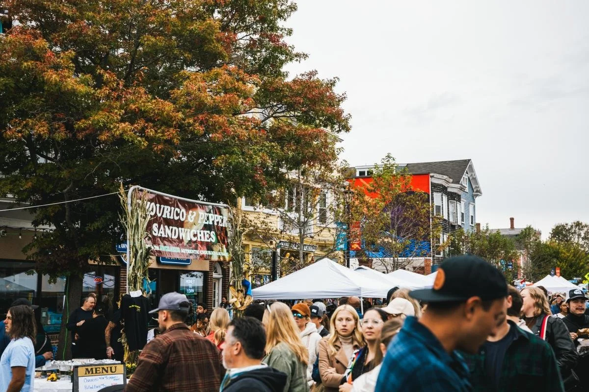 Broadway_Street_Fair_Credit_Discover_Newport_20_294e69dd-3852-443d-a856-908f1a383b01.jpg