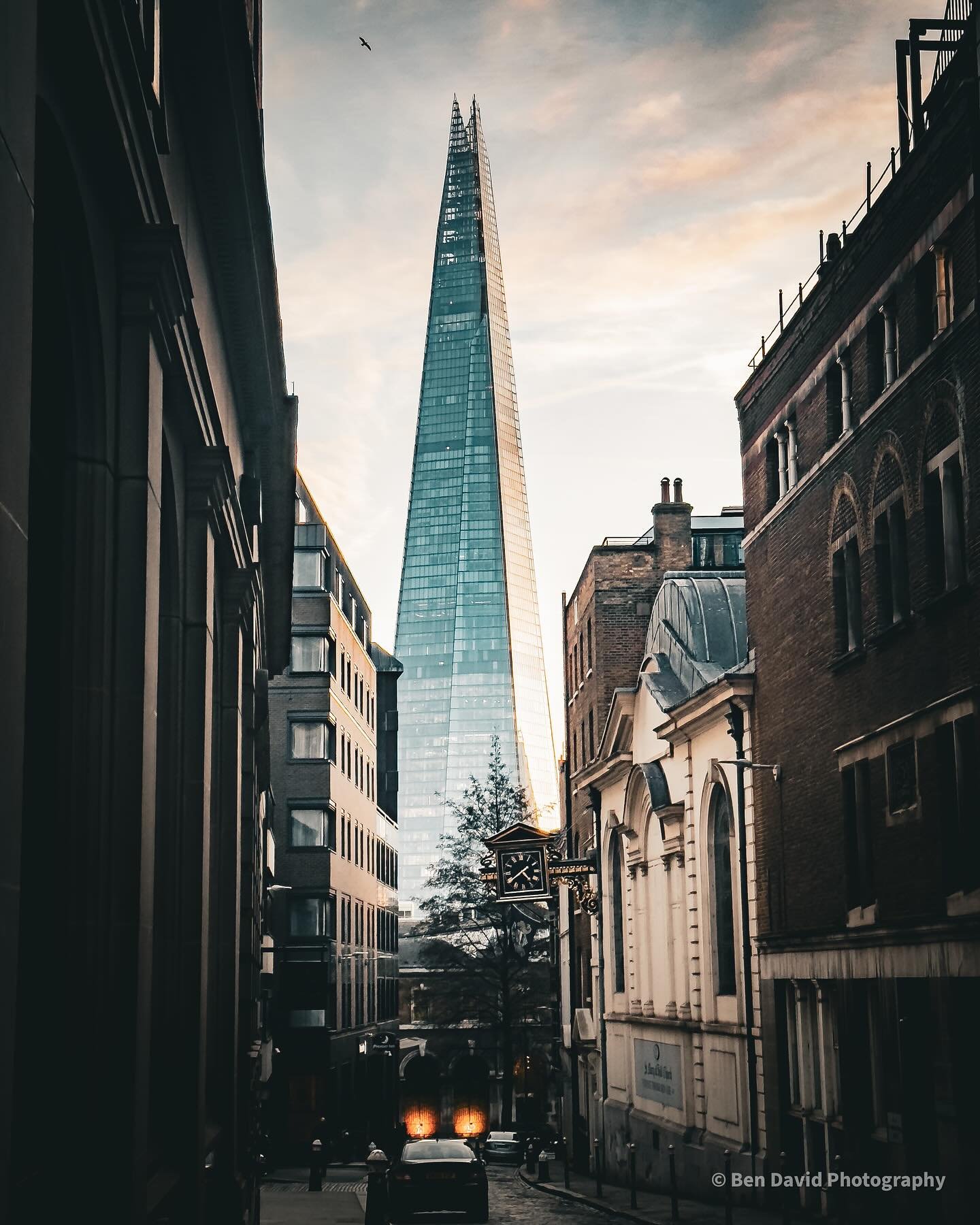 The shard 
.
.
Took a amazing shot of the shard that is seventh tallest skyscraper 
.
.
📷 IPhone 15 pro max 24 mm f-1.78
.
#wintertimes  #lifestyle #travelphotography #photography #instadaily  #lifeculture #theshard #skyscraper