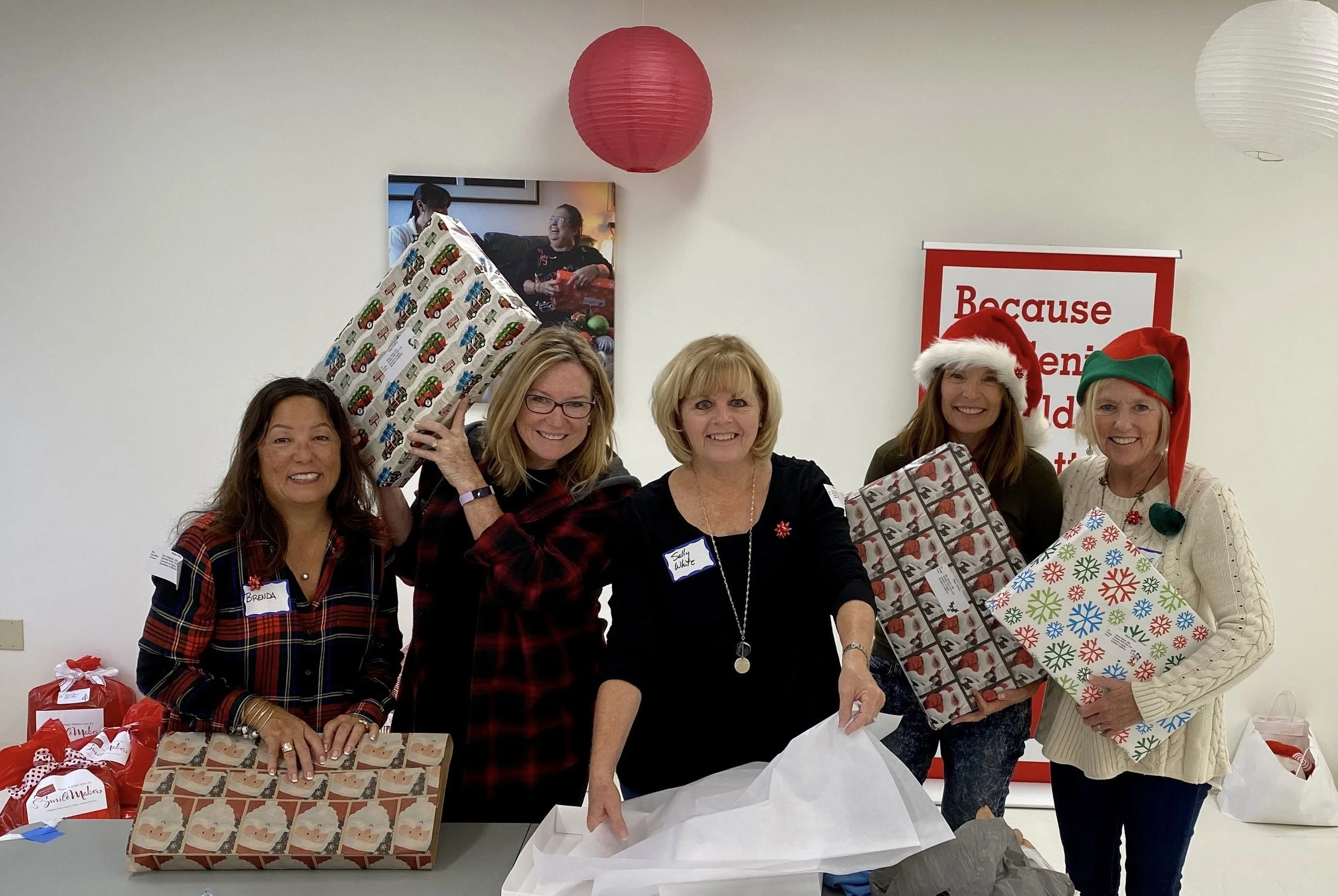 Gift wrapping with SmileMakers