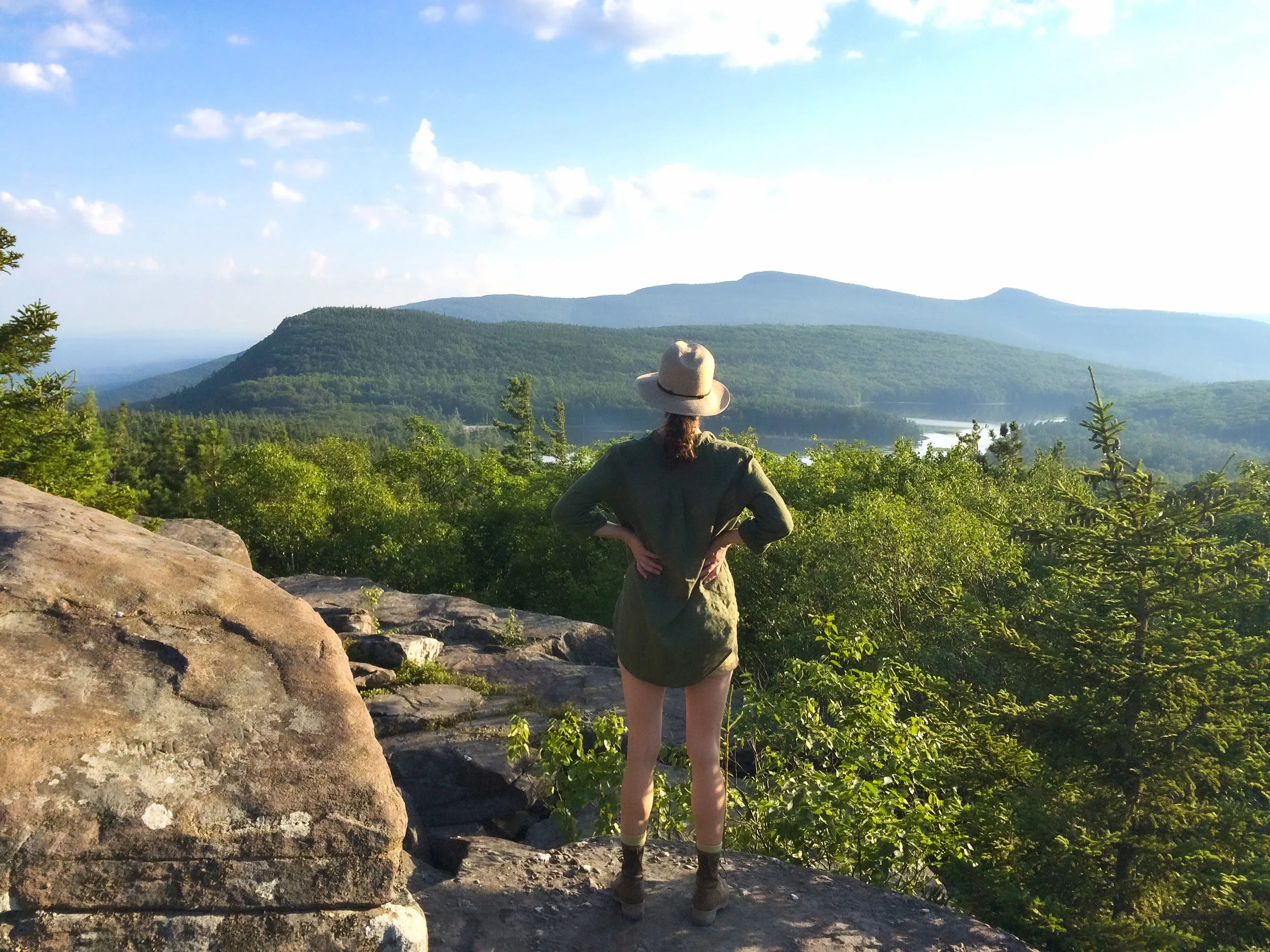 Photo by Rachel_Stults_2017_Sunset_Rock.jpg