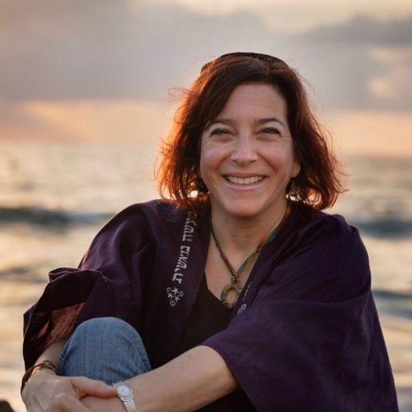 Parenting on a Prayer book chat with Rabbi Amy Grossblatt Pessah